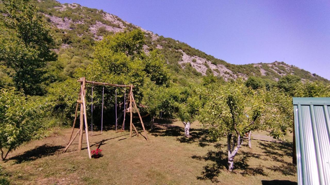 Camp Sunny Hills Hotell Virpazar Eksteriør bilde